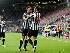 比尔希利致,敬偶像内马,梦回诺坎普,英超狼队和水晶宫全球赞助伙伴,-,home