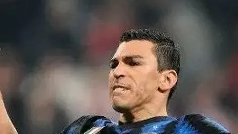 霍尔揭秘：中场奇迹！盖耶主动致歉，原本的尴尬场面竟可轻松规避？